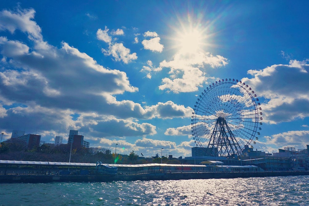 Tempozan Ferris Wheel - Inside Osaka