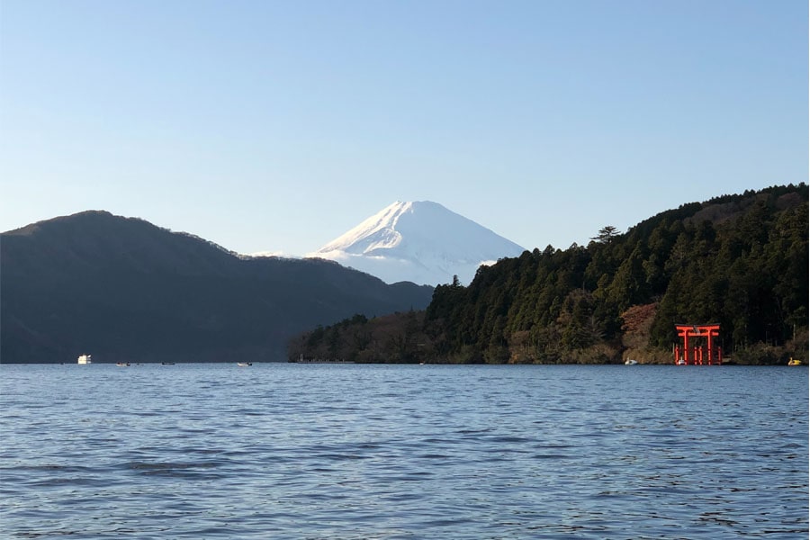 The Hakone Free Pass lets you explore Hakone, Lake Ashinoko, and many more with ease.