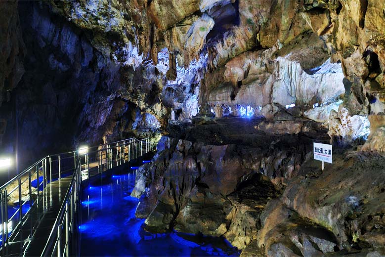 One of the first views of the Hida Great Limestone Cave